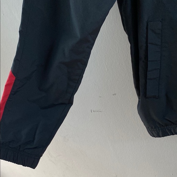 Nike Black and Red Raincoat Full Zip High Collar - Picture 5 of 16